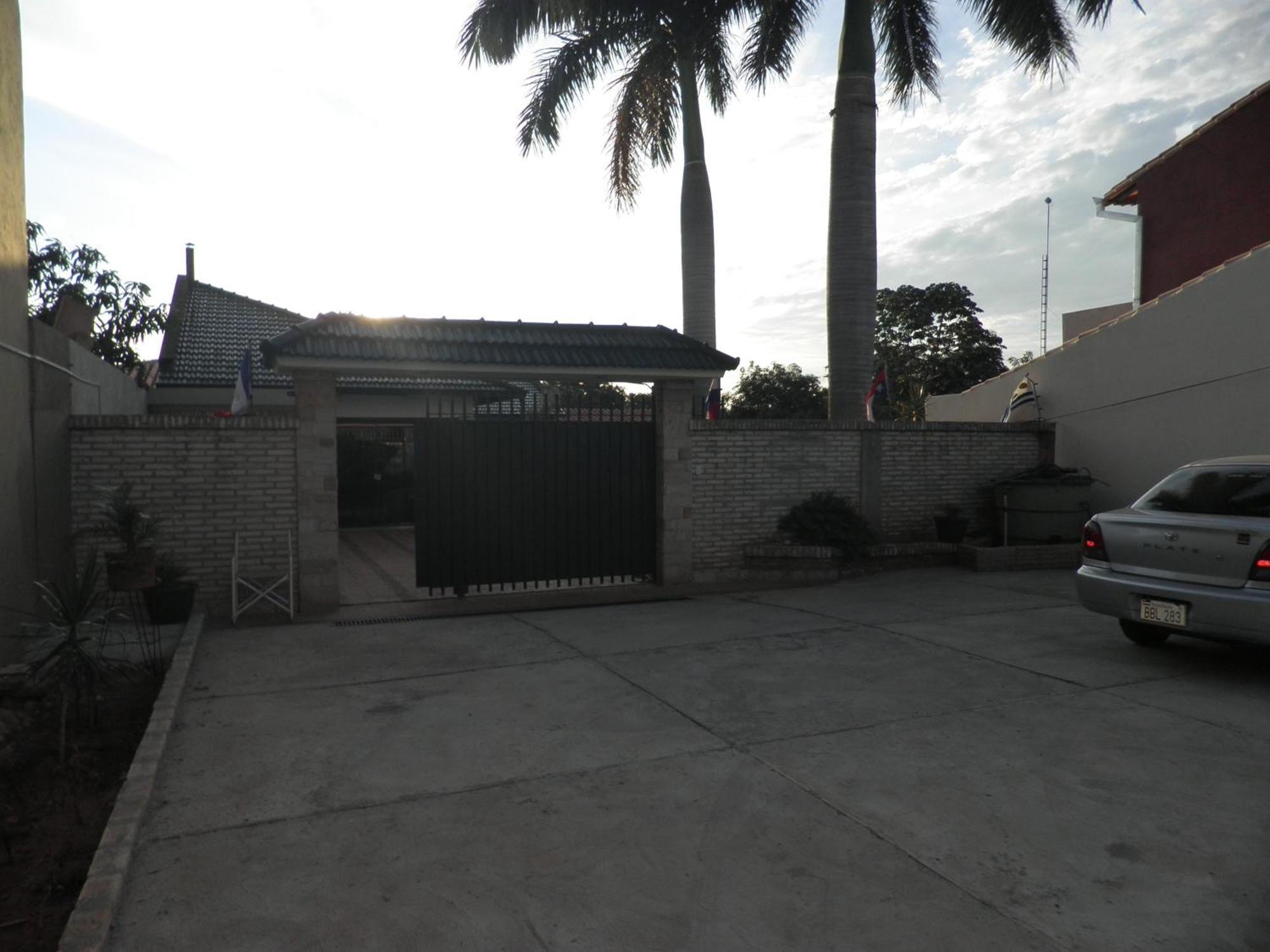 Hotel Las Residentas Luque Екстериор снимка